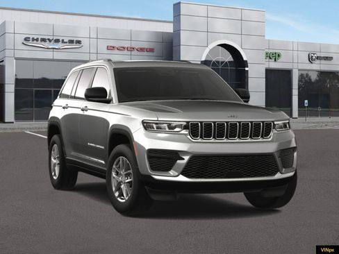 New 2025 Jeep Grand Cherokee Laredo X image 9
