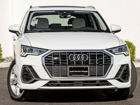 Used 2019 Audi Q3 2.0T Premium Plus AWD/4WD image 4