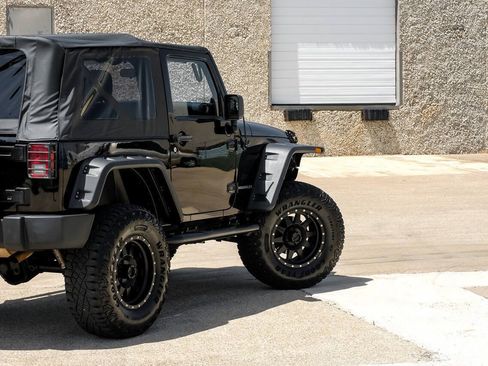 Used 2014 Jeep Wrangler Sport AWD/4WD image 12