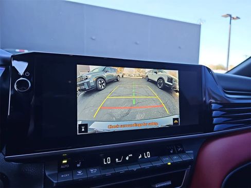 Used 2025 Toyota Camry XSE image 26