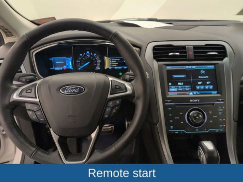 Used 2015 Ford Fusion Titanium image 24