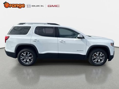 Used 2020 GMC Acadia SLT w/ Driver Alert Package II AWD/4WD image 2