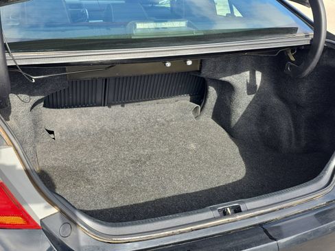 Used 2015 Toyota Camry SE FWD image 28