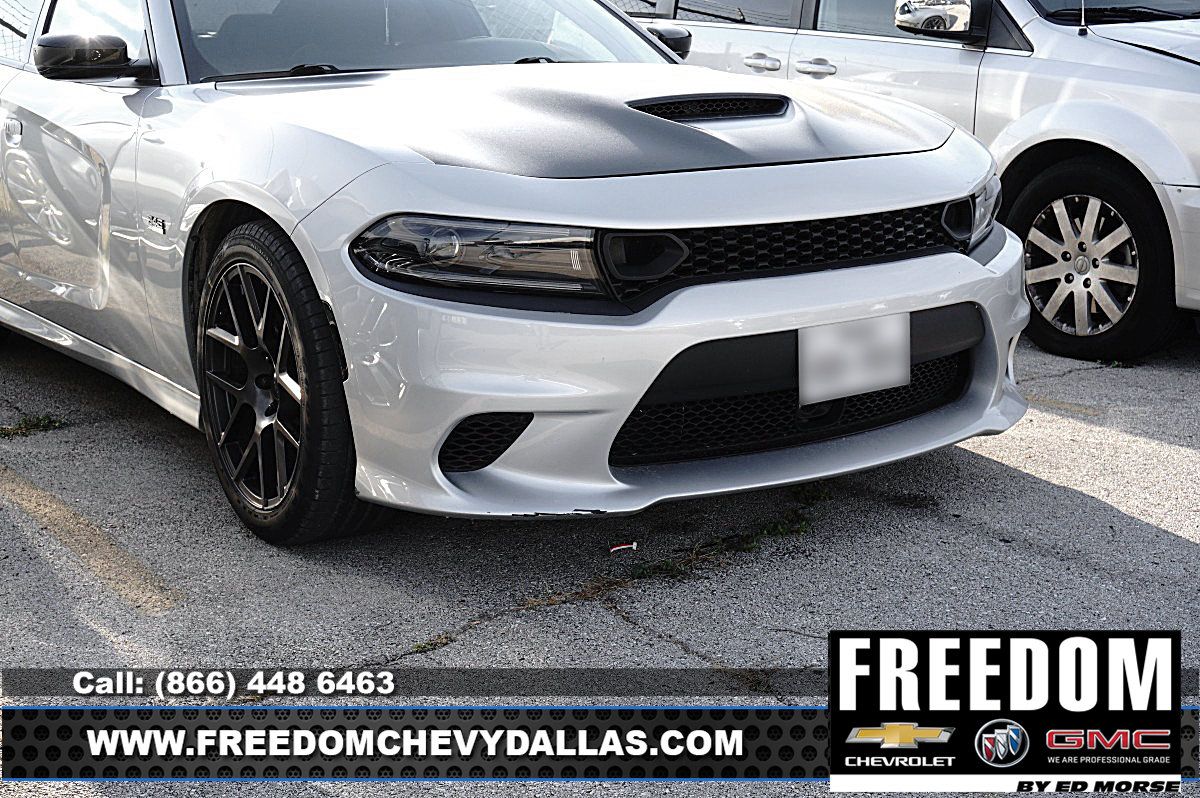 Used 2023 Dodge Charger R/T w/ Blacktop Package RWD image 2