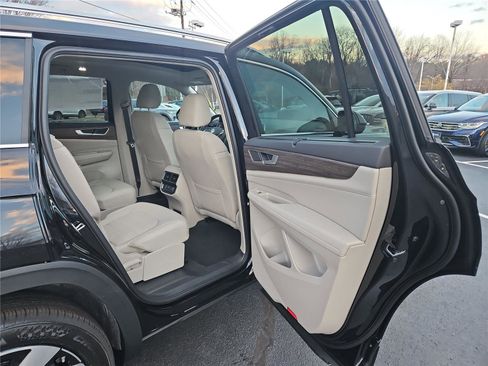 New 2026 Volkswagen Atlas SEL image 29