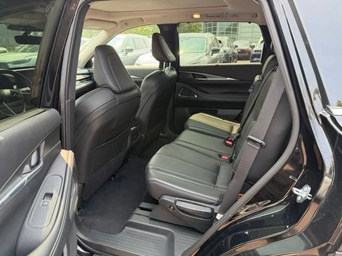 Certified 2025 INFINITI QX60 Luxe AWD/4WD image 10