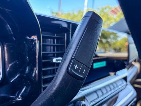 Used 2025 Chevrolet Silverado 2500 LT w/ Convenience Package image 42