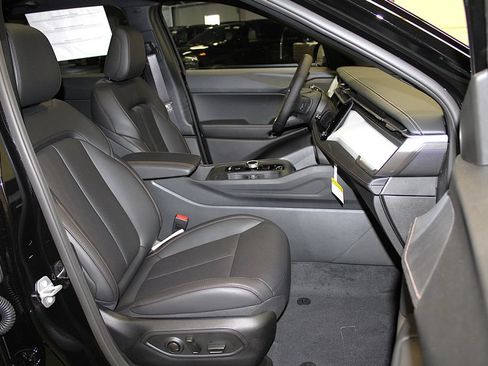 New 2026 Jeep Cherokee Limited AWD/4WD image 32