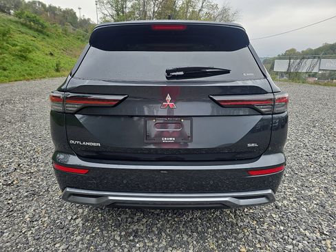 New 2025 Mitsubishi Outlander SEL image 5