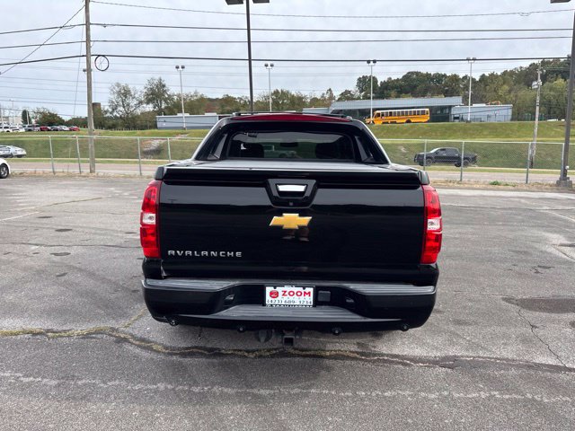 Used 2013 Chevrolet Avalanche LS w/ All-Star Edition AWD/4WD image 7