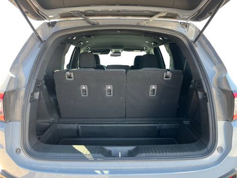 Used 2025 Honda Pilot Sport image 10