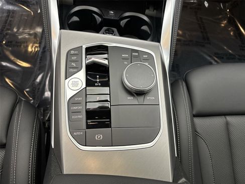 New 2026 BMW 440i xDrive Coupe w/ Parking Assistance Package image 23