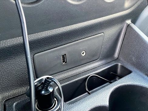 Used 2016 Ford Transit 150 XLT image 25