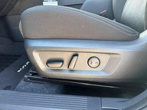 New 2026 Nissan Rogue SV w/ Cold Weather Package AWD/4WD image 31