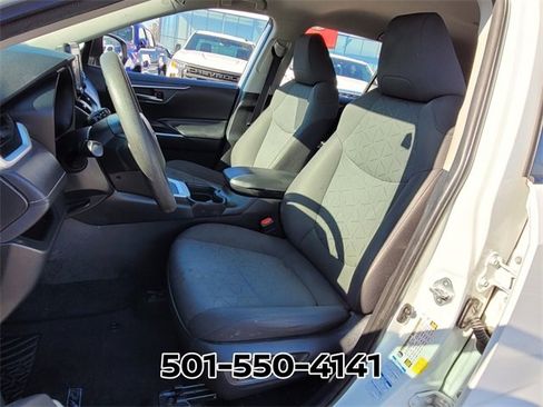 Used 2021 Toyota RAV4 XLE image 7