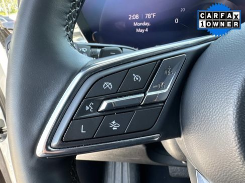 Used 2025 Buick Enclave Preferred FWD image 36