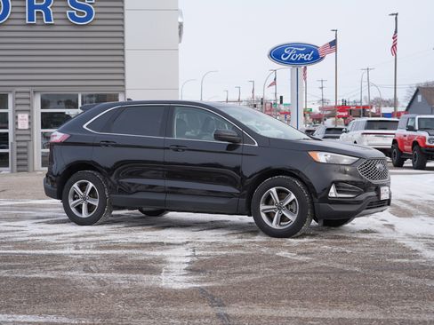 Used 2023 Ford Edge SEL w/ Convenience Package image 2