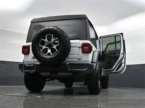 Used 2021 Jeep Wrangler Unlimited Rubicon w/ Safety Group image 41