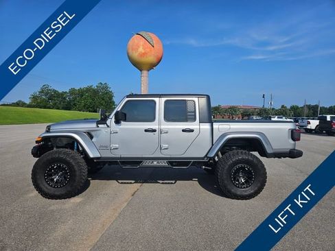 Used 2021 Jeep Gladiator Overland w/ Popular Equipment Package AWD/4WD image 2