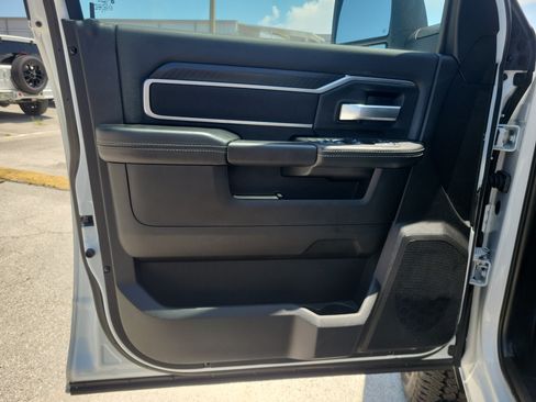 Used 2025 RAM 2500 Big Horn AWD/4WD image 14