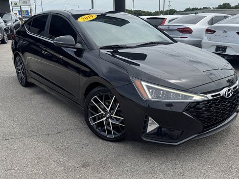 Used 2019 Hyundai Elantra Sport w/ Cargo Package FWD image 2