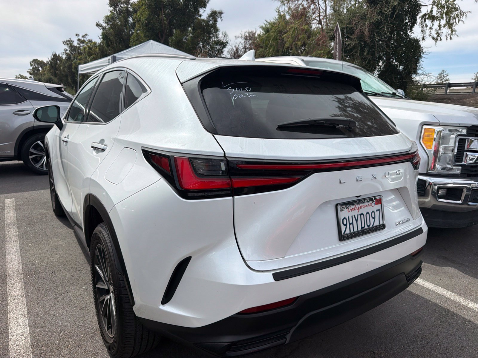 Used 2024 Lexus NX 250 FWD image 3