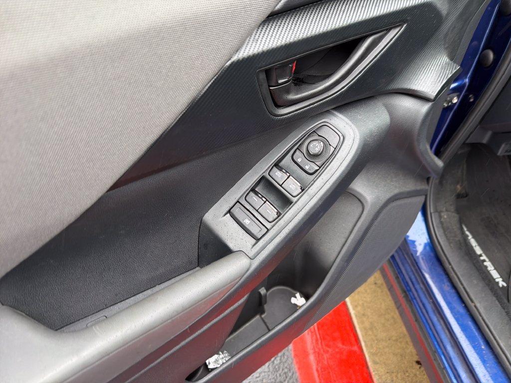 Used 2024 Subaru Crosstrek 2.0i AWD/4WD image 11