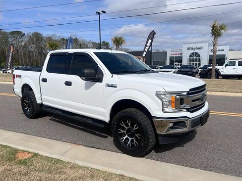 Used 2019 Ford F150 XLT w/ Equipment Group 301A Mid image 4
