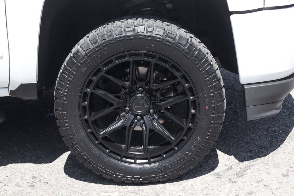 Used 2016 Chevrolet Silverado 1500 LT w/ All Star Edition AWD/4WD image 40