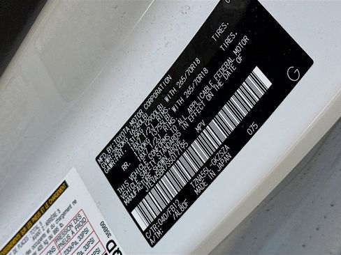 Used 2025 Toyota 4Runner TRD Off-Road image 12