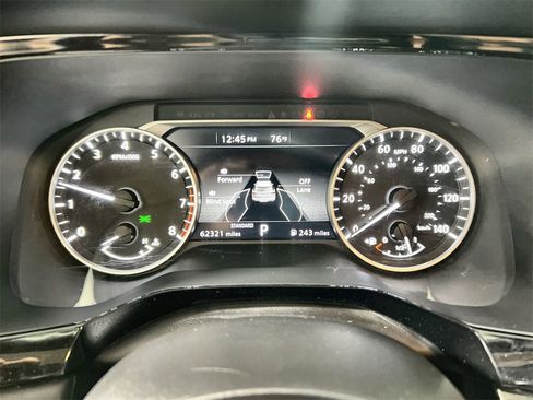 Certified 2022 Nissan Pathfinder SV image 10