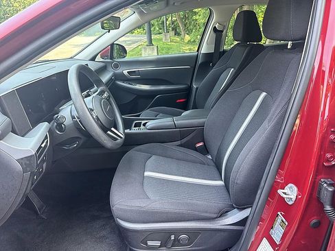 Used 2025 Hyundai Sonata SEL FWD image 11