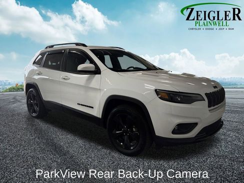 Used 2019 Jeep Cherokee Latitude Plus AWD/4WD image 7