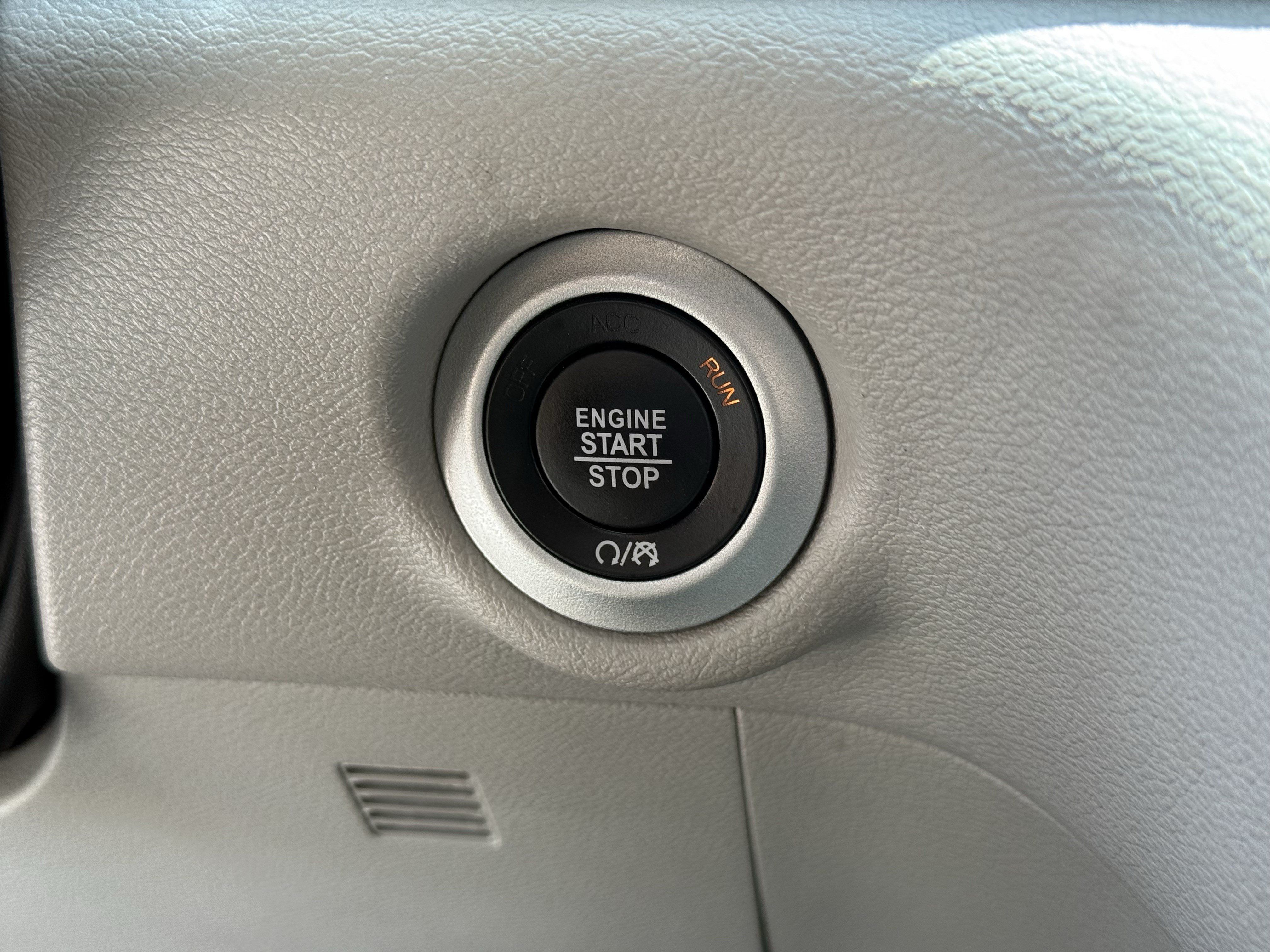 Used 2024 Chrysler Voyager LX FWD image 23