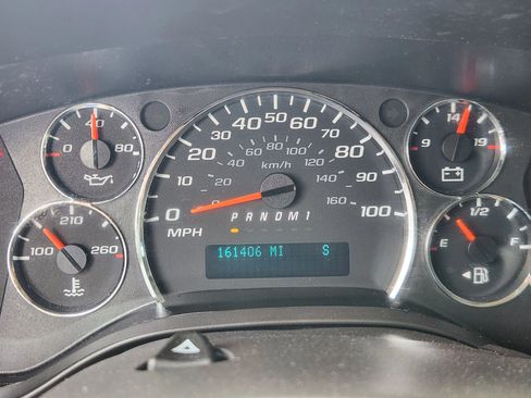 Used 2016 Chevrolet Express 2500 image 28