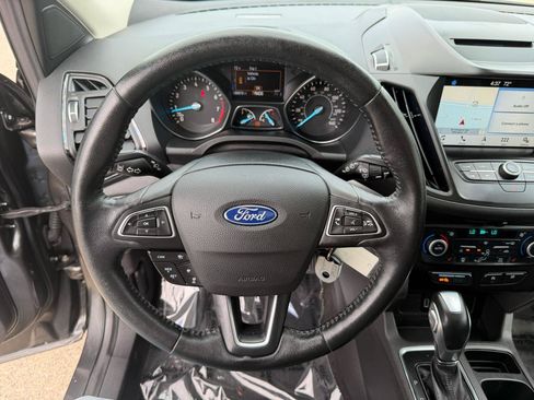 Used 2018 Ford Escape SEL w/ Ford Safe & Smart Package AWD/4WD image 16