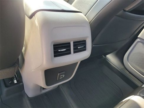 Used 2021 GMC Terrain SLT w/ Infotainment Package II image 7