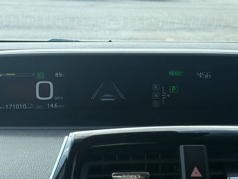Used 2016 Toyota Prius Four w/ Advanced Technology Package FWD image 17