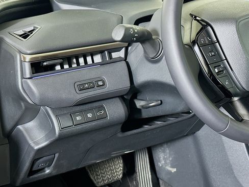 Used 2026 Toyota bZ FWD image 17