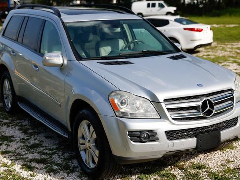 Used 2009 Mercedes-Benz GL 450 4MATIC image 15