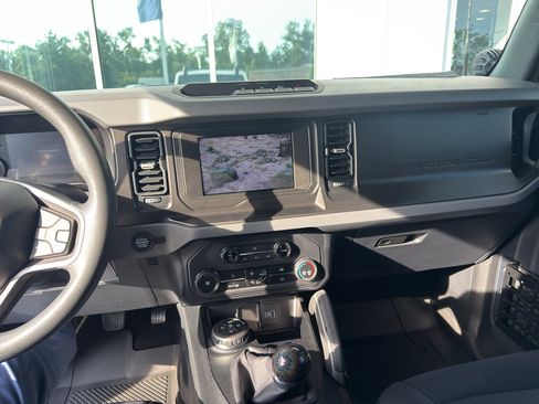 Used 2023 Ford Bronco 2-Door w/ Sasquatch Package AWD/4WD image 16