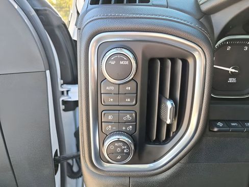 Used 2023 GMC Sierra 2500 Denali w/ Denali Ultimate Package image 33