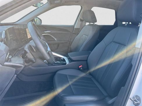 Used 2025 Audi Q5 Premium w/ Convenience Package image 10