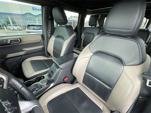 Used 2022 Ford Bronco Wildtrak image 12