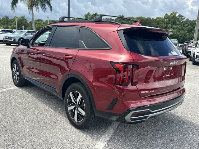 Used 2023 Kia Sorento EX w/ Panoramic Sunroof Package FWD image 8