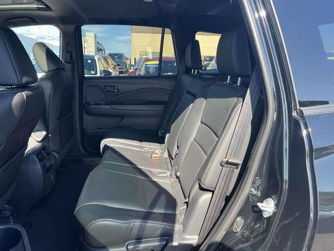 Used 2023 Honda Passport EX-L image 14