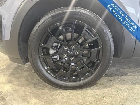 Used 2022 Kia Telluride SX w/ SX Prestige Package image 22