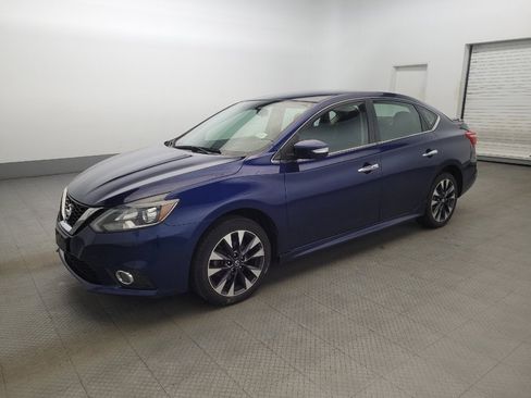 Used 2016 Nissan Sentra SR image 2