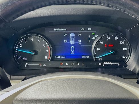 Used 2022 Ford Explorer XLT w/ Equipment Group 202A image 25