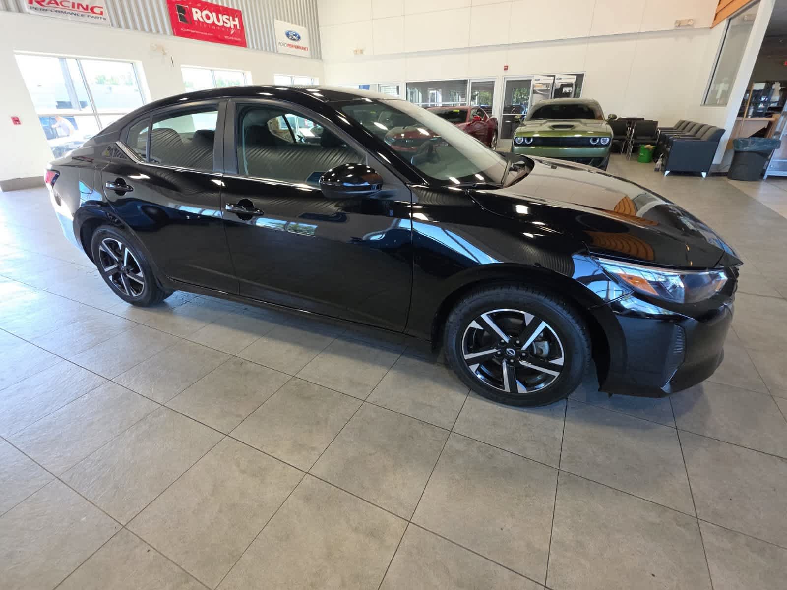 Used 2025 Nissan Sentra SV FWD image 4